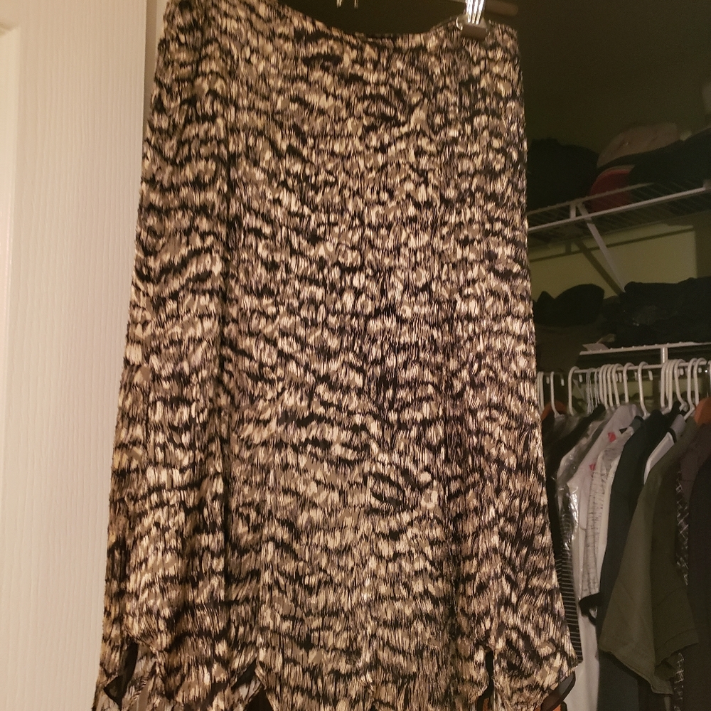 Silky animal prints skirt